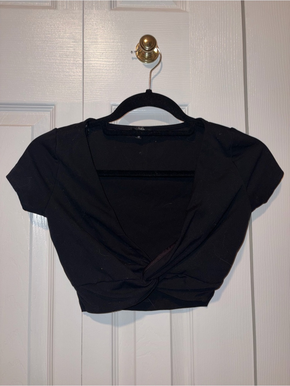 Dynamite Black Twist-Knot Crop Top